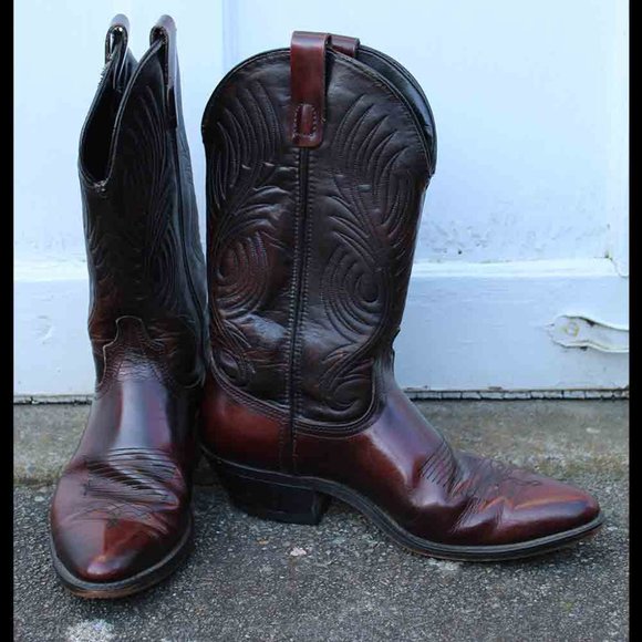 laredo black cherry boots